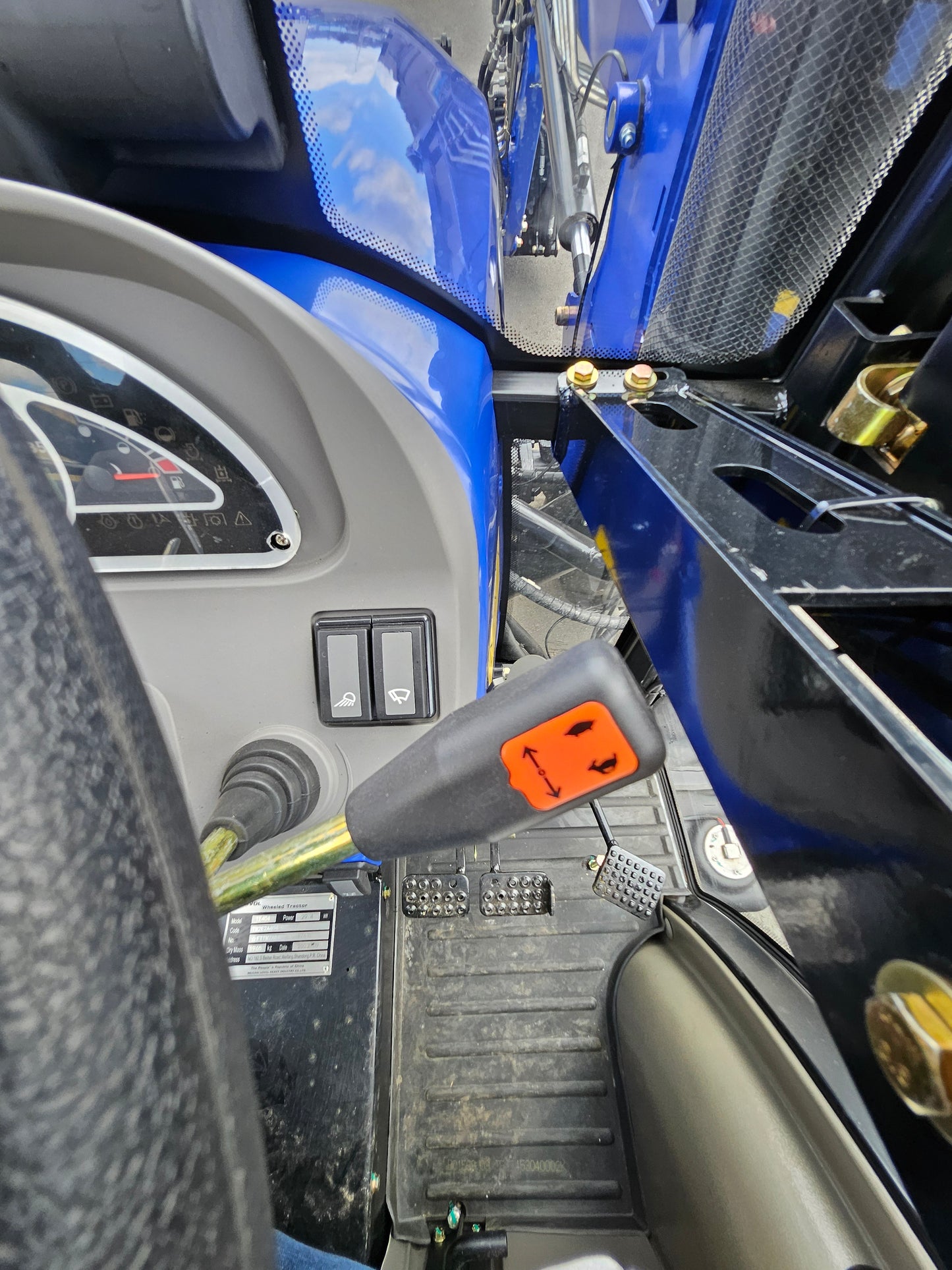 2025 LOVOL E Series 40HP AC Cabin Compact Tractor