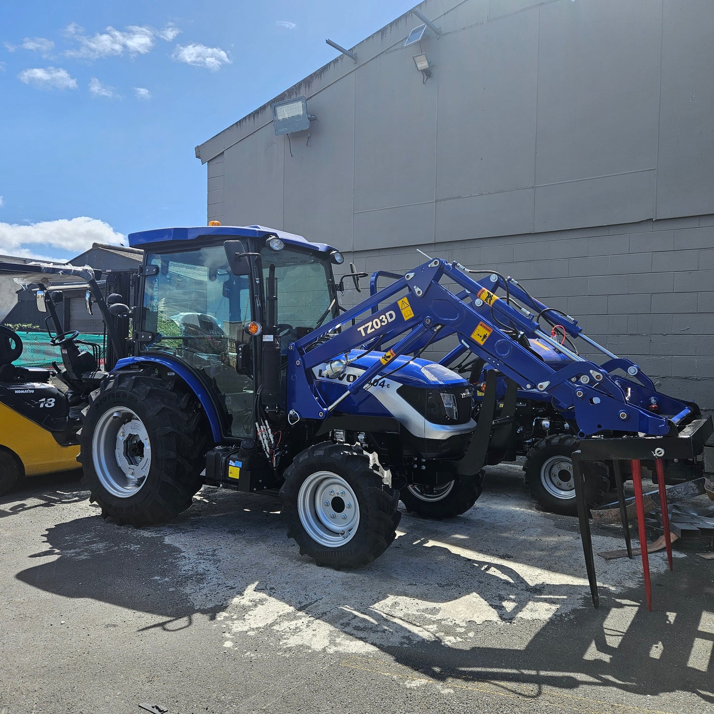 LOVOL 40HP TE404CAB A/C Compact Tractor