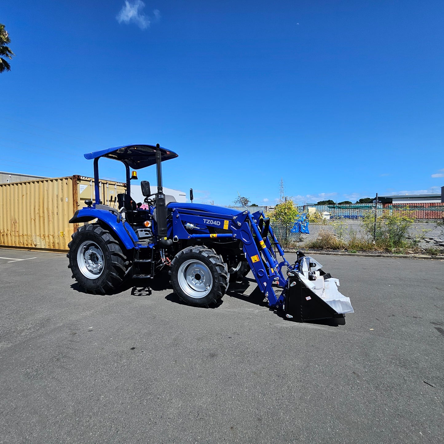 **IN TRANSIT**LOVOL 50HP TB504ROPS (with Canopy) heavy duty Tractor**IN TRANSIT**