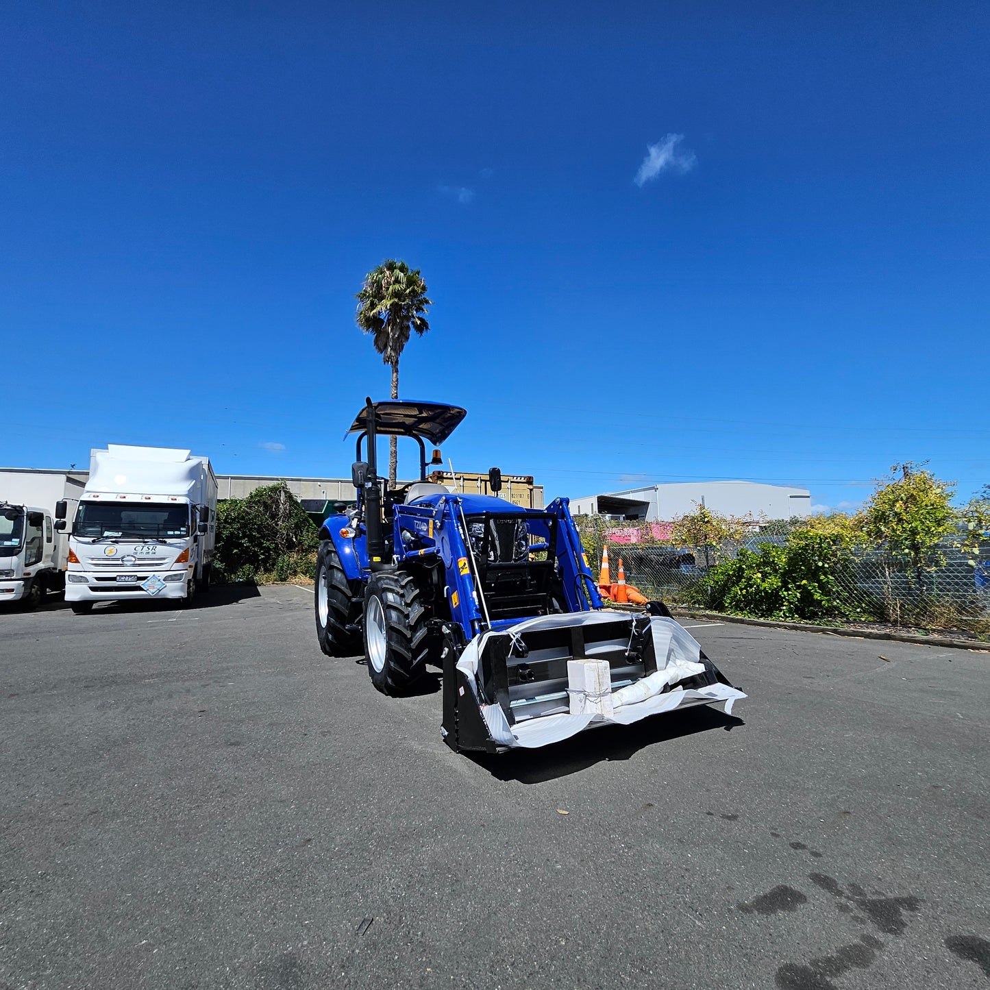 **IN TRANSIT**LOVOL 50HP TB504ROPS (with Canopy) heavy duty Tractor**IN TRANSIT**