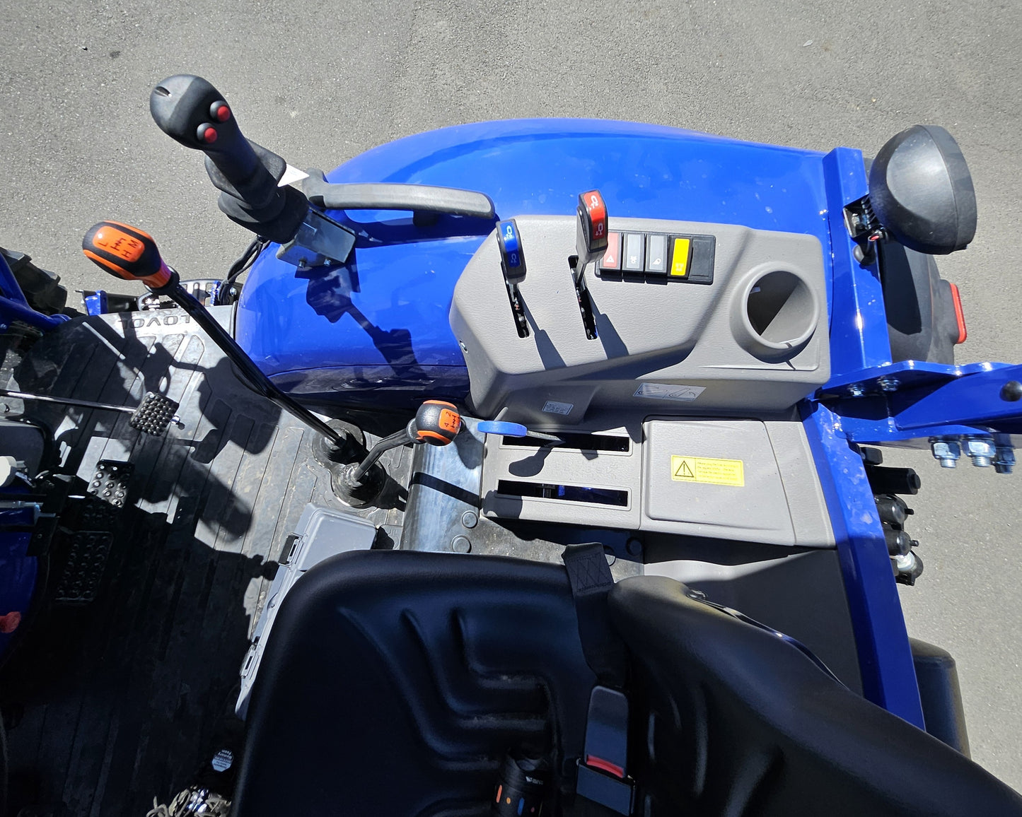 **IN TRANSIT**LOVOL 50HP TB504ROPS (with Canopy) heavy duty Tractor**IN TRANSIT**