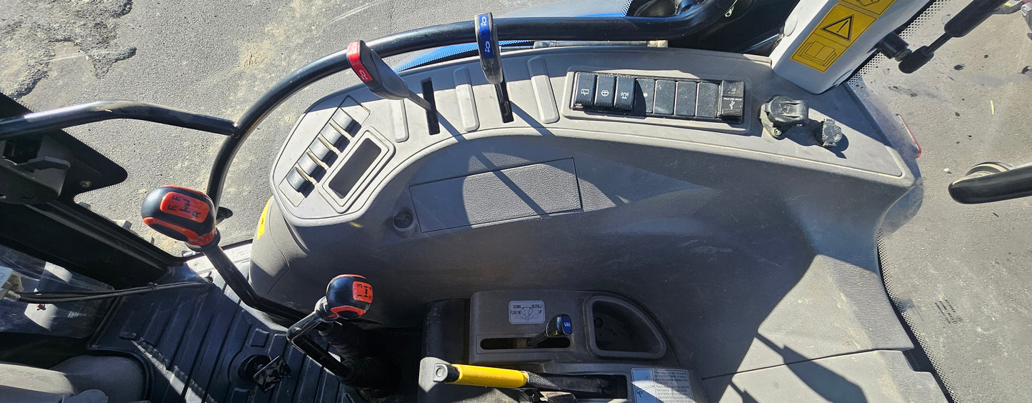 100hp TD1004 Cab A/C with Creeper gear