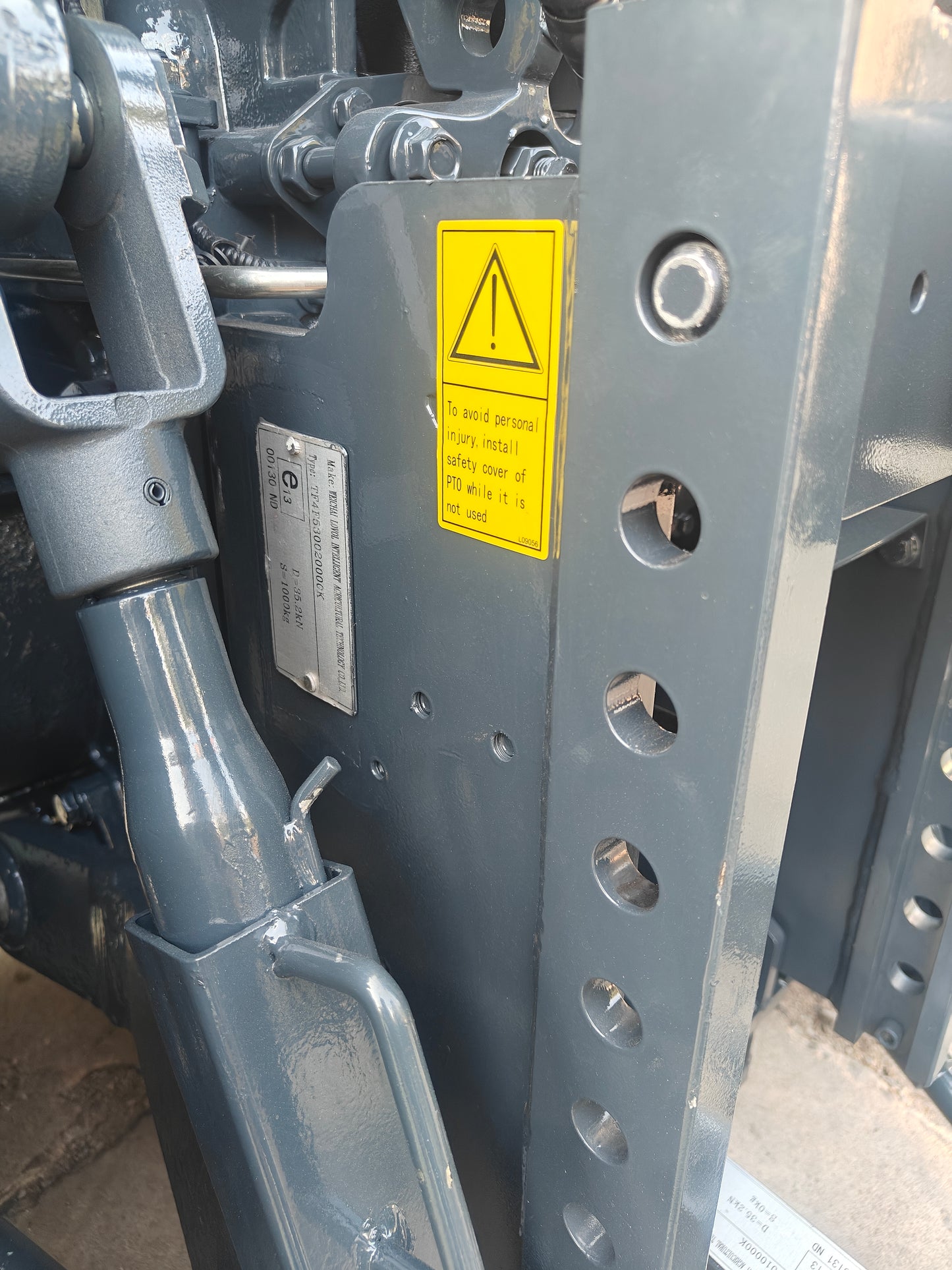 **SOLD**LOVOL 100hp F4100 CAB Cat. 4 **SOLD**