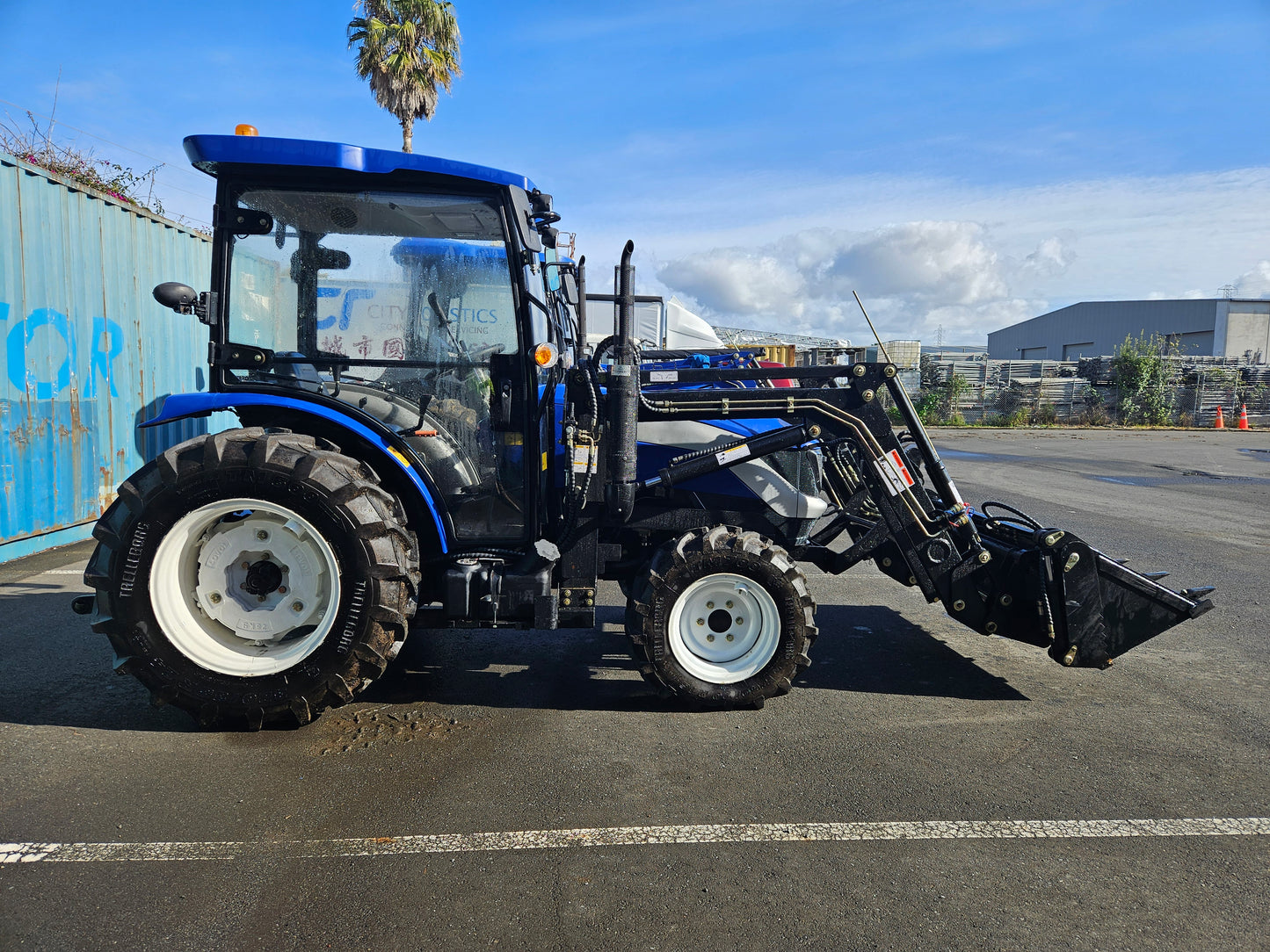 **SOLD**Used 2022 LOVOL 40hp TE404Cab A/C Tractor**SOLD**