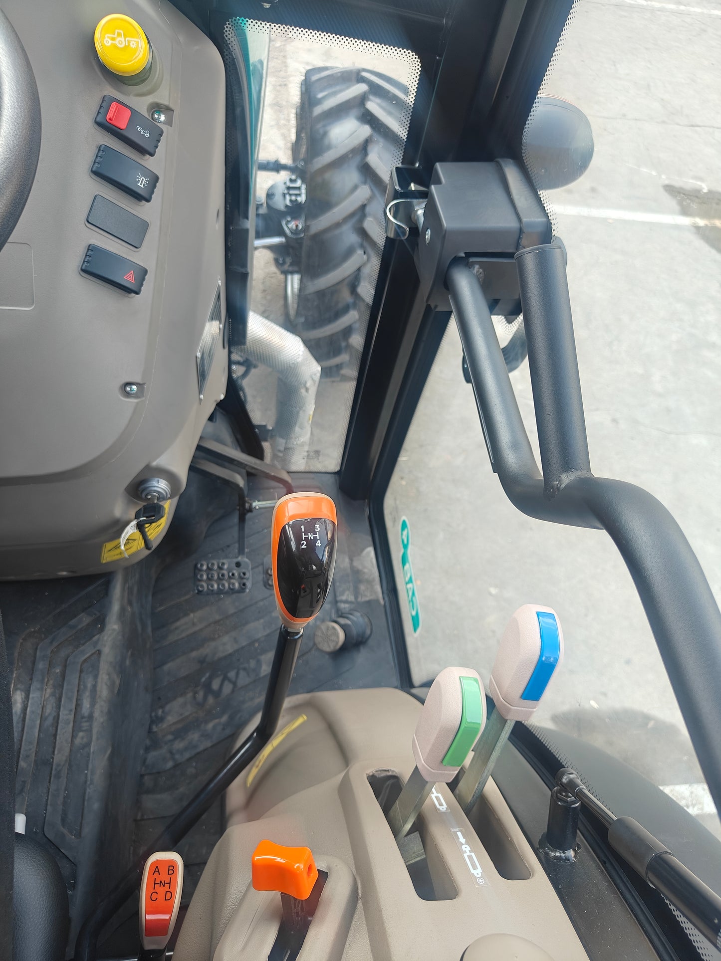 **SOLD**LOVOL 100hp F4100 CAB Cat. 4 **SOLD**