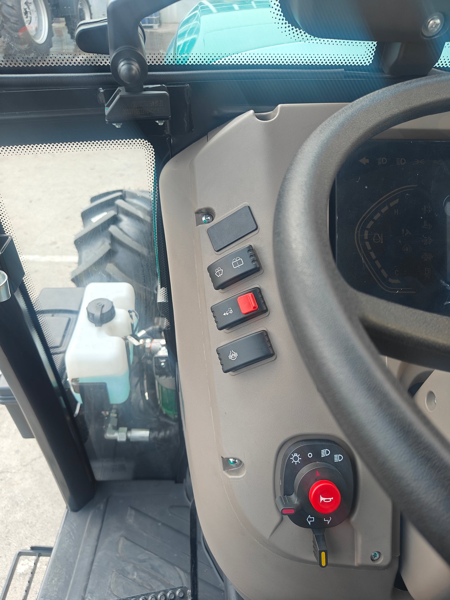 **SOLD**LOVOL 100hp F4100 CAB Cat. 4 **SOLD**