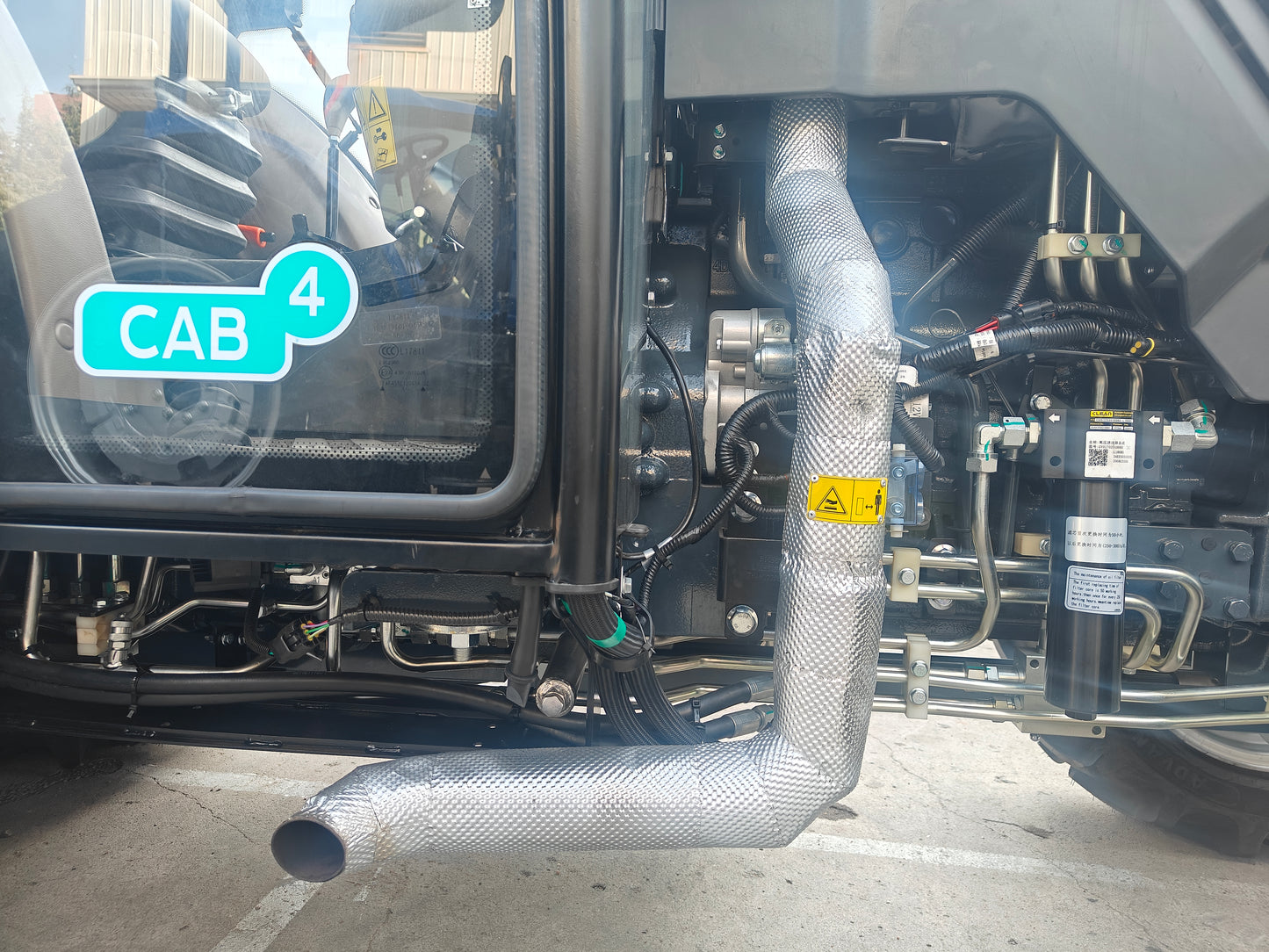 **SOLD**LOVOL 100hp F4100 CAB Cat. 4 **SOLD**